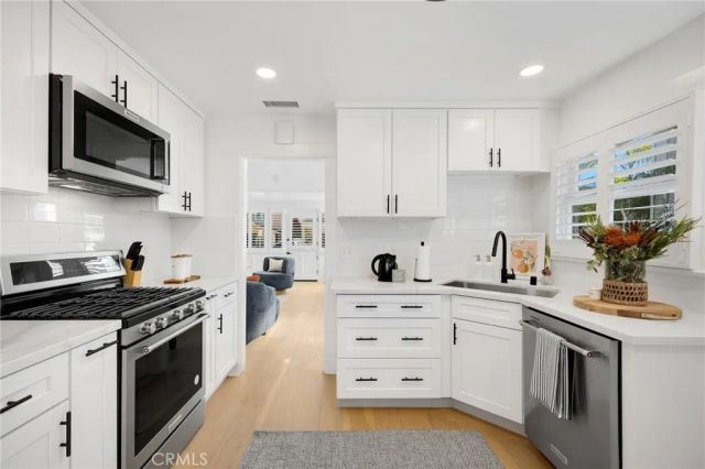 307 Fernando, Newport Beach, CA 92661