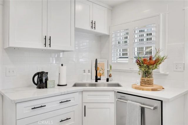 307 Fernando, Newport Beach, CA 92661