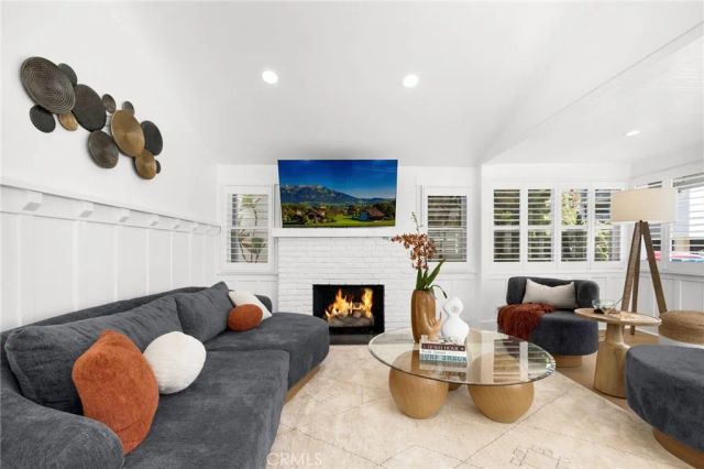 307 Fernando, Newport Beach, CA 92661