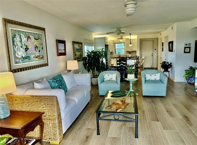 4049 Ocean Drive 501, Vero Beach, FL 32963
