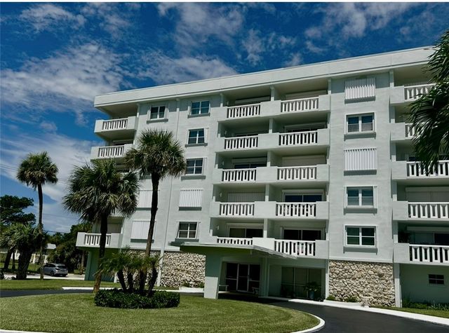 4049 Ocean Drive 501, Vero Beach, FL 32963