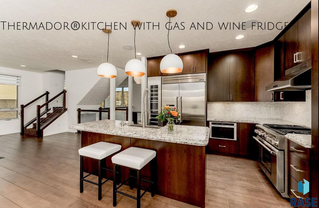 221 E 13th St Street, Sioux Falls, SD 57104