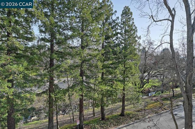 1860 Tice Creek Dr 1306, Walnut Creek, CA 94595