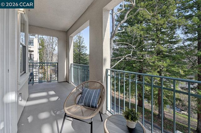 1860 Tice Creek Dr 1306, Walnut Creek, CA 94595