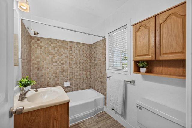 2430 34th Ave, Sacramento, CA 95822