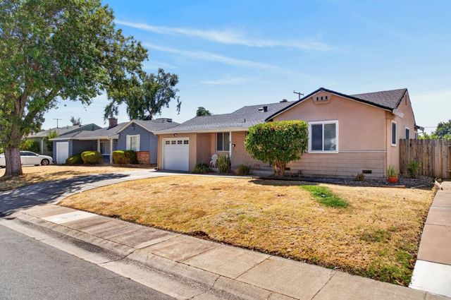 2430 34th Ave, Sacramento, CA 95822