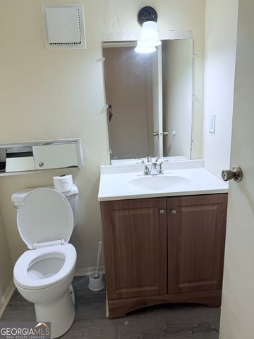 5308 Olde Street, Stone Mountain, GA 30088