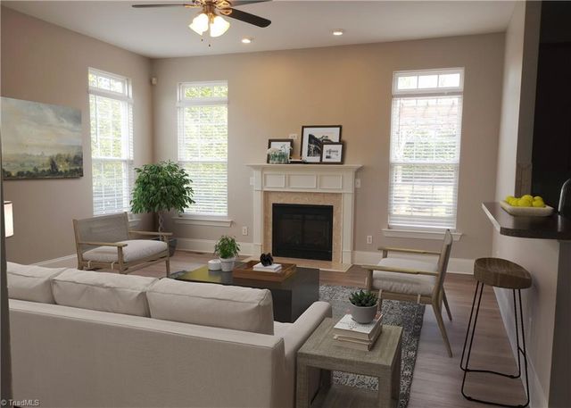 108 N Honey Locust Drive, Thomasville, NC 27360