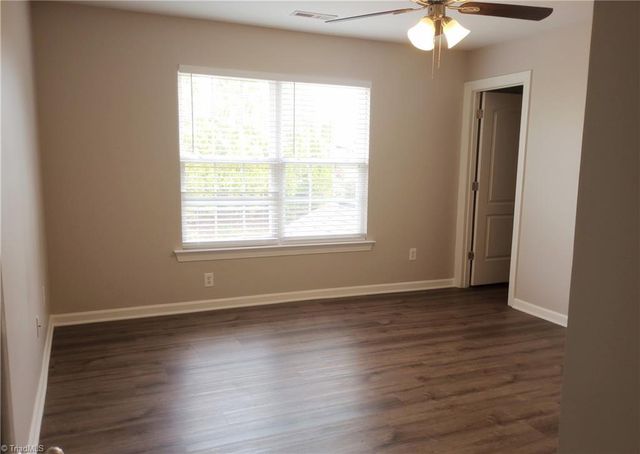 108 N Honey Locust Drive, Thomasville, NC 27360
