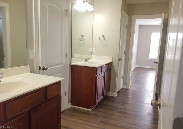 108 N Honey Locust Drive, Thomasville, NC 27360