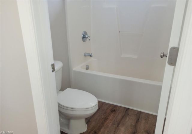108 N Honey Locust Drive, Thomasville, NC 27360