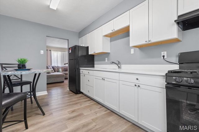 8409 Engler Avenue, St John, MO 63114