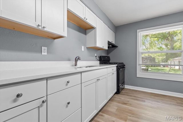 8409 Engler Avenue, St John, MO 63114
