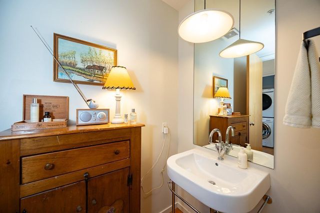 290 Market Street 608, Minneapolis, MN 55405