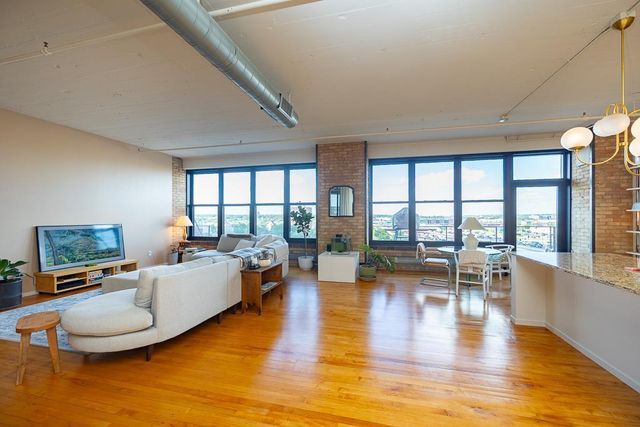 290 Market Street 608, Minneapolis, MN 55405