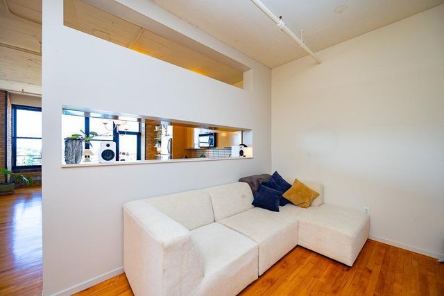 290 Market Street 608, Minneapolis, MN 55405