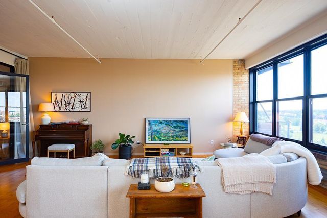 290 Market Street 608, Minneapolis, MN 55405