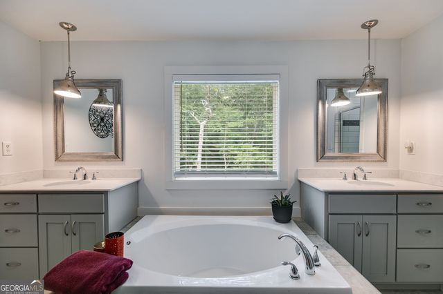 6240 River Ridge Drive, Douglasville, GA 30135