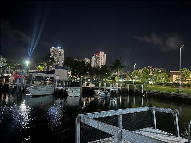 26 Diplomat Pkwy 2380, Hallandale Beach, FL 33009