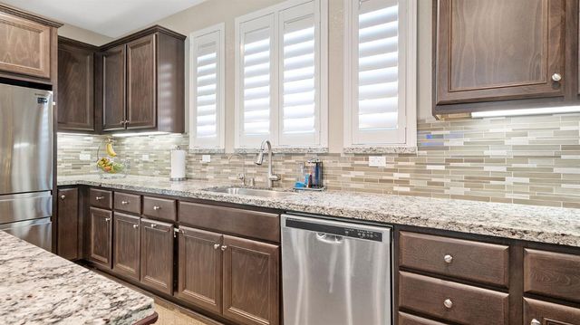80 E Cortona Ct, Tracy, CA 95391