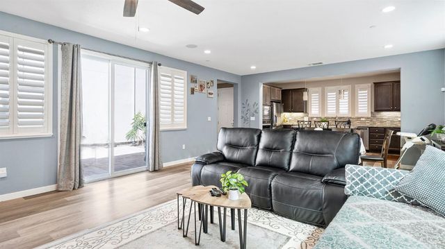 80 E Cortona Ct, Tracy, CA 95391