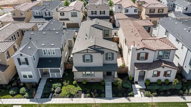 80 E Cortona Ct, Tracy, CA 95391