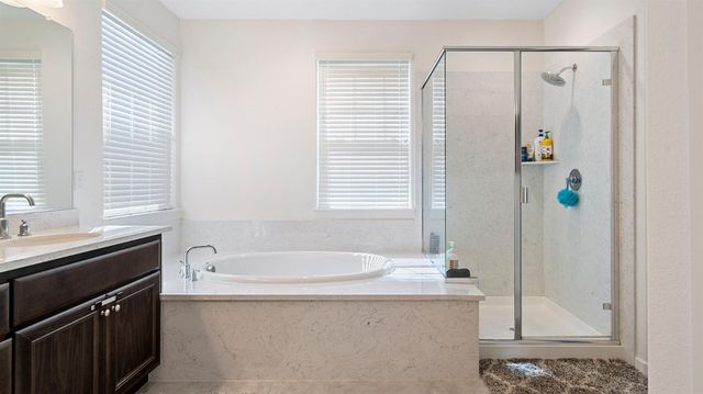 80 E Cortona Ct, Tracy, CA 95391