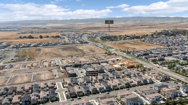 80 E Cortona Ct, Tracy, CA 95391