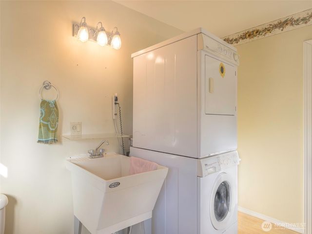 430 Whidby Avenue, Port Angeles, WA 98362