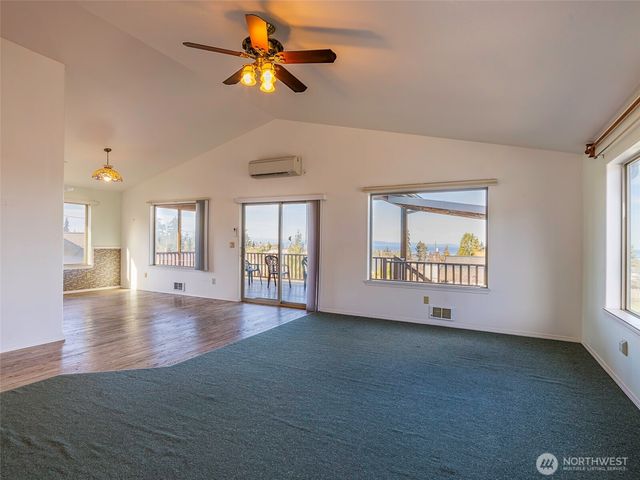 430 Whidby Avenue, Port Angeles, WA 98362