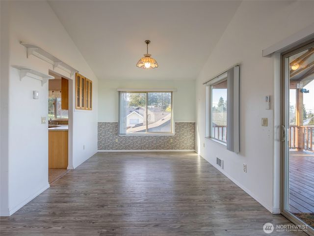 430 Whidby Avenue, Port Angeles, WA 98362