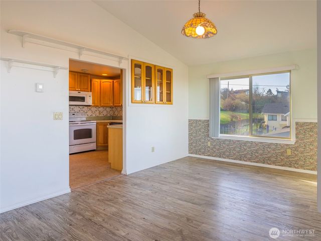 430 Whidby Avenue, Port Angeles, WA 98362