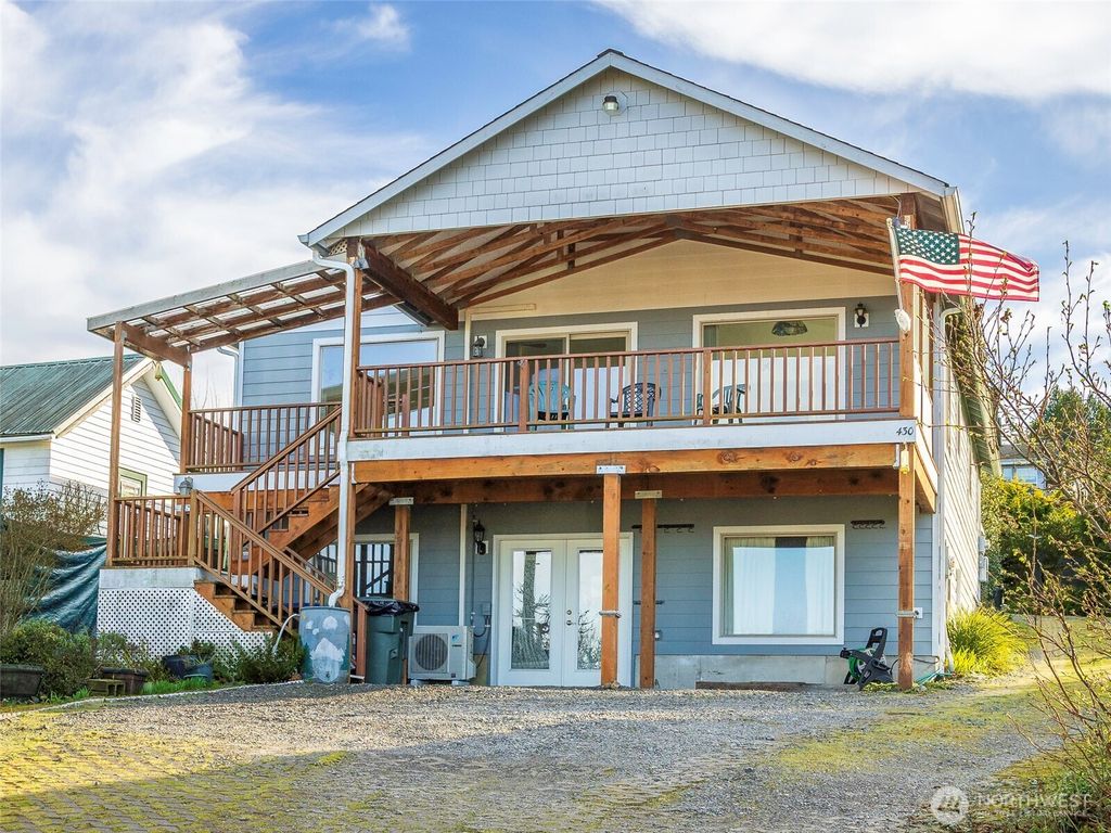 430 Whidby Avenue, Port Angeles, WA 98362