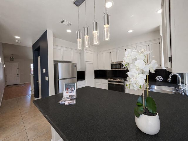 73 Images Circle, Milpitas, CA 95035