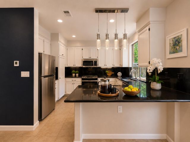 73 Images Circle, Milpitas, CA 95035