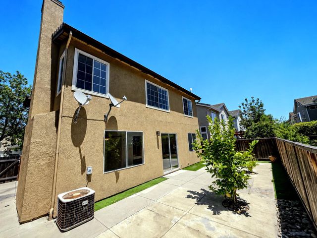 73 Images Circle, Milpitas, CA 95035