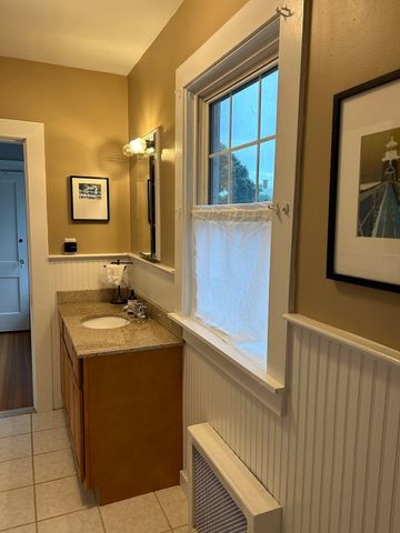 16 Lafayette Place 2, Salem, MA 01970