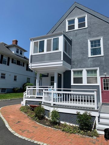 16 Lafayette Place 2, Salem, MA 01970