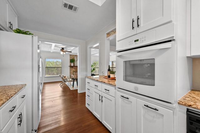 2018 Chaparral Park RD, Manchaca, TX 78652