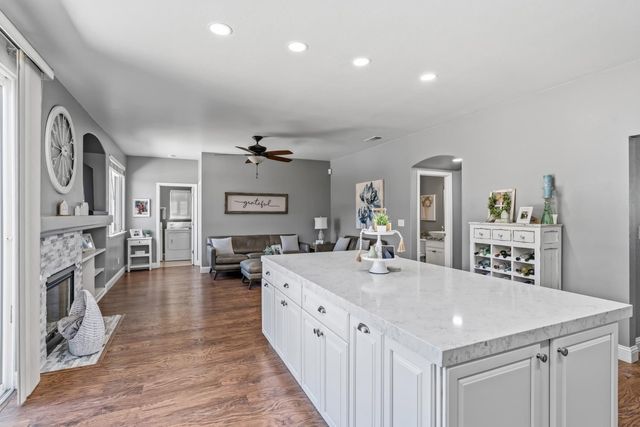 16480 Darlington St, Delhi, CA 95315