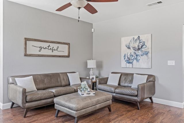 16480 Darlington St, Delhi, CA 95315