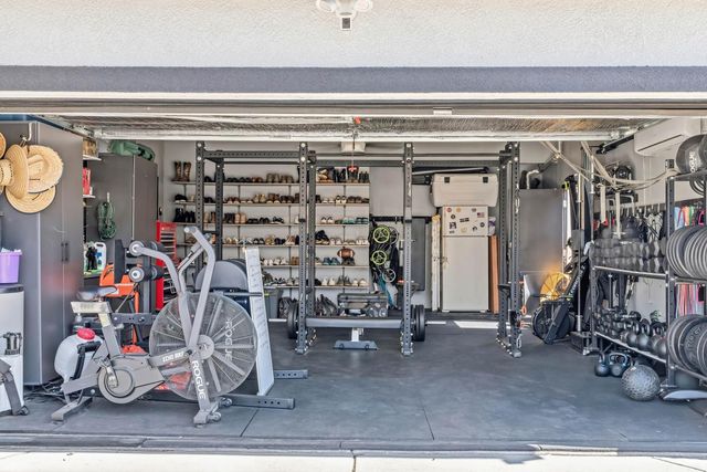16480 Darlington St, Delhi, CA 95315