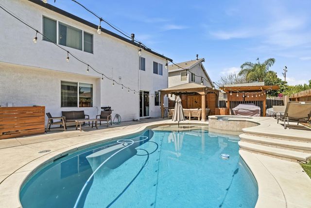 16480 Darlington St, Delhi, CA 95315