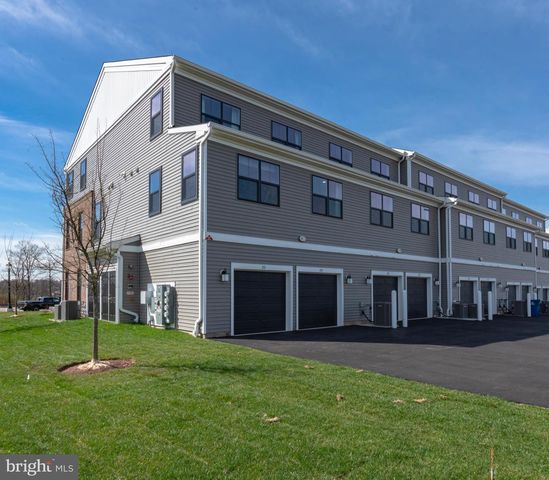 334 CORA BERGEN BLVD, Titusville, NJ 08560