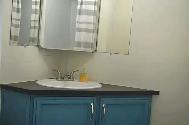 21 Myrtle Street, Cape Fair, MO 65624