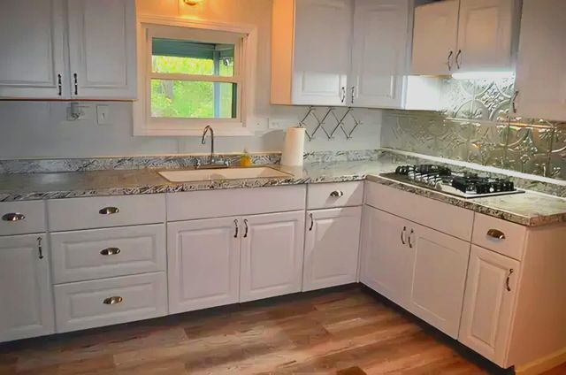 21 Myrtle Street, Cape Fair, MO 65624