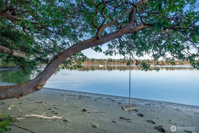 7626 78th Loop NW, Olympia, WA 98502