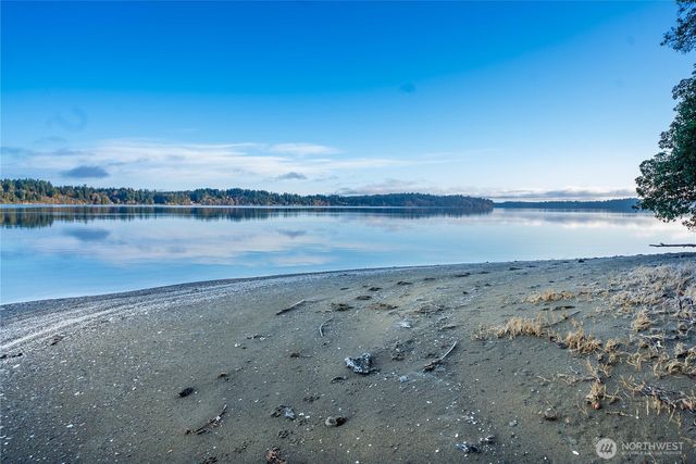 7626 78th Loop NW, Olympia, WA 98502