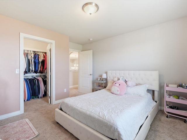 21917 Bellewood Drive, Macomb Twp, MI 48044
