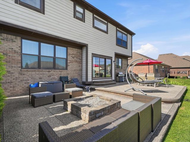21917 Bellewood Drive, Macomb Twp, MI 48044